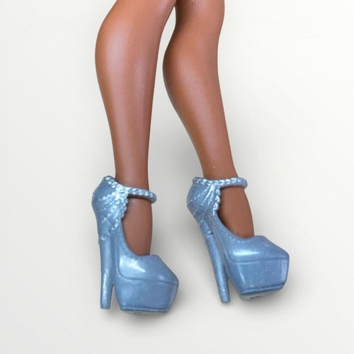 LOL Surprise! O.M.G. Remix Kitty K Silver Platform High Heel Shoes