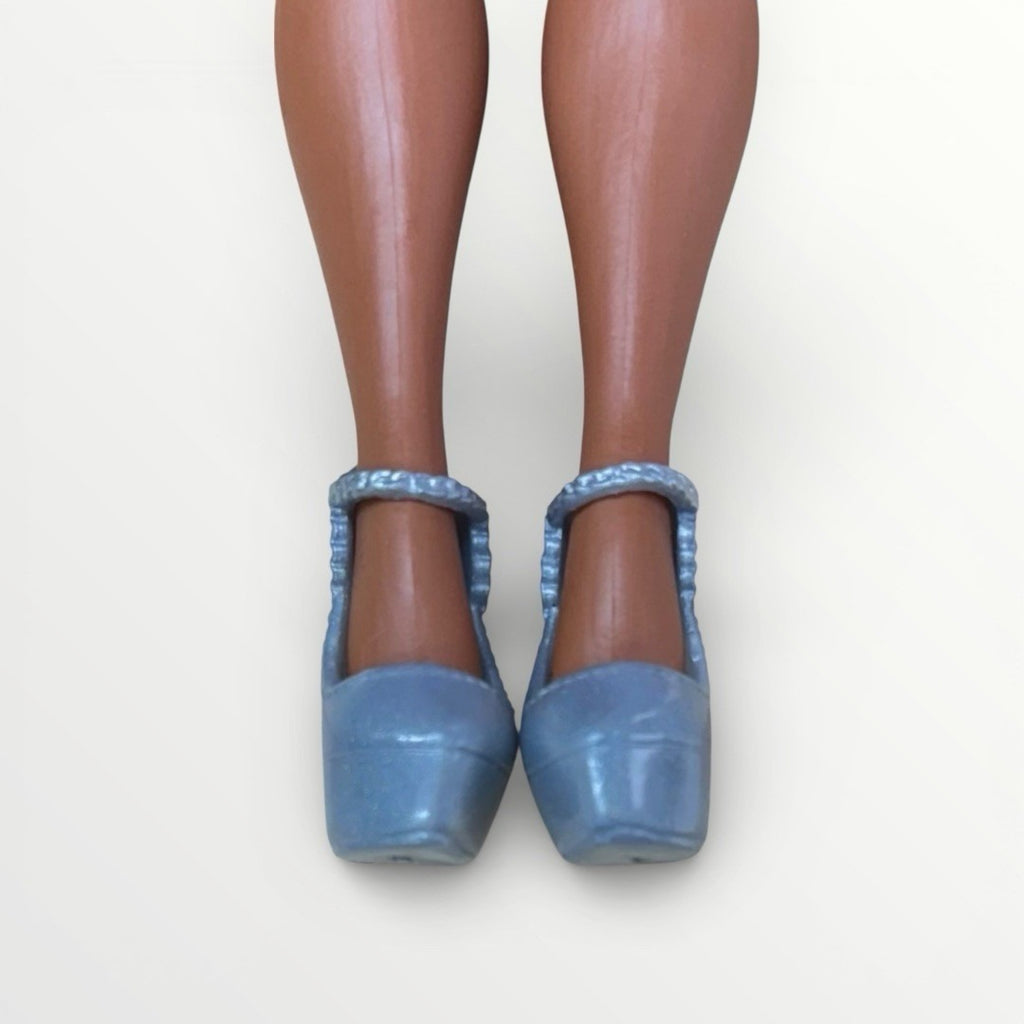LOL Surprise! O.M.G. Remix Kitty K Silver Platform High Heel Shoes
